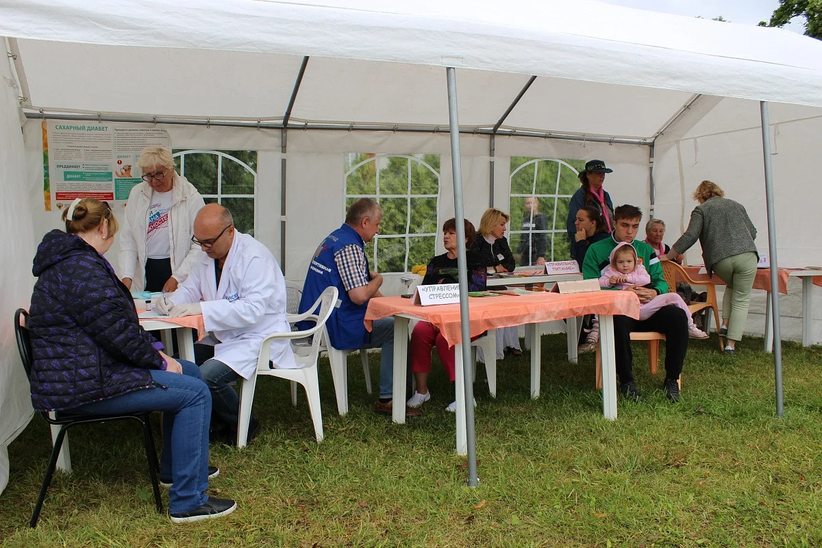 За три часа более пятисот человек проверили состояние свое здоровья 