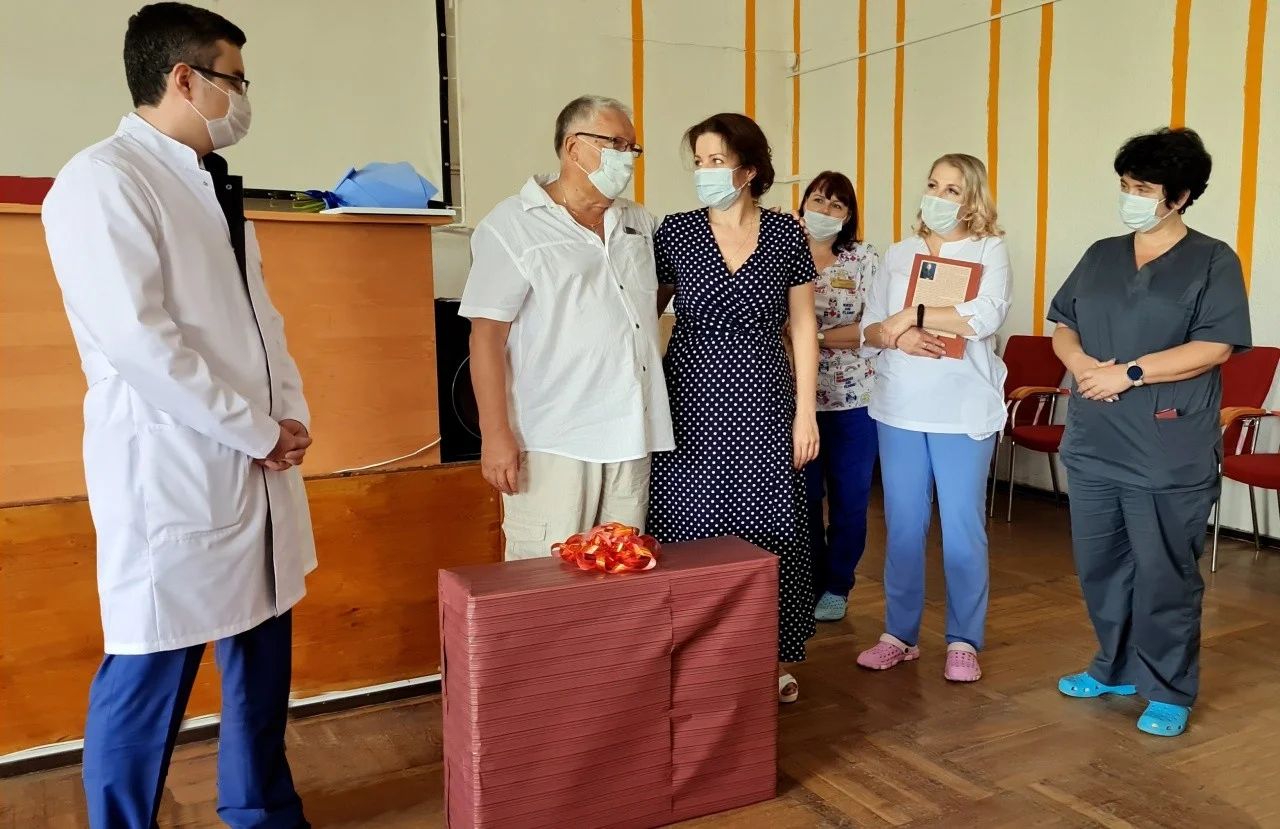 В Центральной городской клинической больнице чествовали одного из лучших хирургов-комбустиологов региона