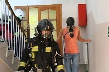 С учебным пожаром медучреждение справилось успешно С учебным пожаром медучреждение справилось успешно