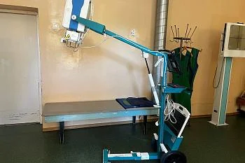 По качеству снимков передвижной рентген-аппарат в Черняховске не уступает стационарному По качеству снимков передвижной рентген-аппарат в Черняховске не уступает стационарному