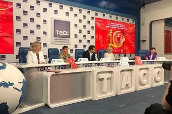 За вклад в развитие добровольного донорства награждена руководитель областной станции переливания крови За вклад в развитие добровольного донорства награждена руководитель областной станции переливания крови